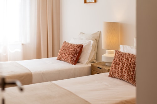 Expo Boutique@ Free Parking/ Balcony/ Lift/ AC 34 Hansi Home