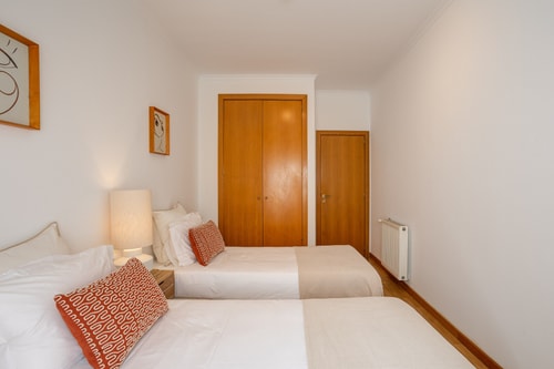 Expo Boutique@ Free Parking/ Balcony/ Lift/ AC 11 Hansi Home