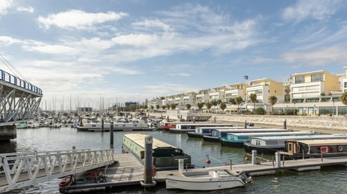 Expo Boutique@ Free Parking/ Balcony/ Lift/ AC 50 Hansi Home