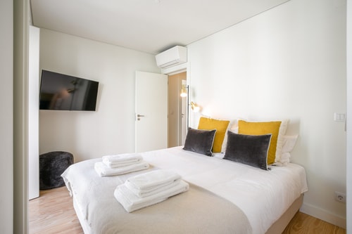 Lapa garden I@ Pool /  Balcony / Elevator / AC 24 Hansi Home