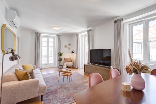 Elegant Santa Justa@ Unique Duplex stunning views 0 Hansi Home