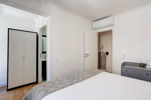 Elegant Santa Justa@ Unique Duplex stunning views 26 Hansi Home