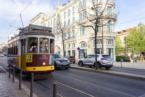 Reis Leon III @  Cozy apartment with balcony 31 Hansi Home