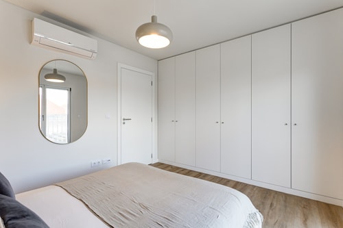 Modern Expo@ Free Parking/ AC/ Lift/ Balcony 6 Hansi Home