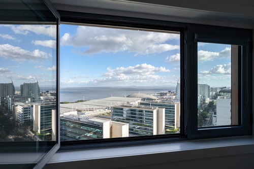 Expo Skyline @Private Condo | River View | Parking 19 Hansi Home