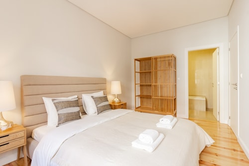 Reis Leon III @  Cozy apartment with balcony 10 Hansi Home