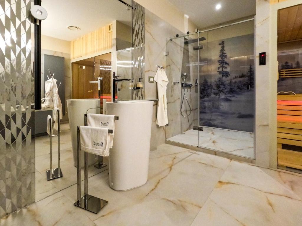 Pietryna Apartments - Private Sauna & Jacuzzi - Centrum, Piotrkowska 103B gallery image 23