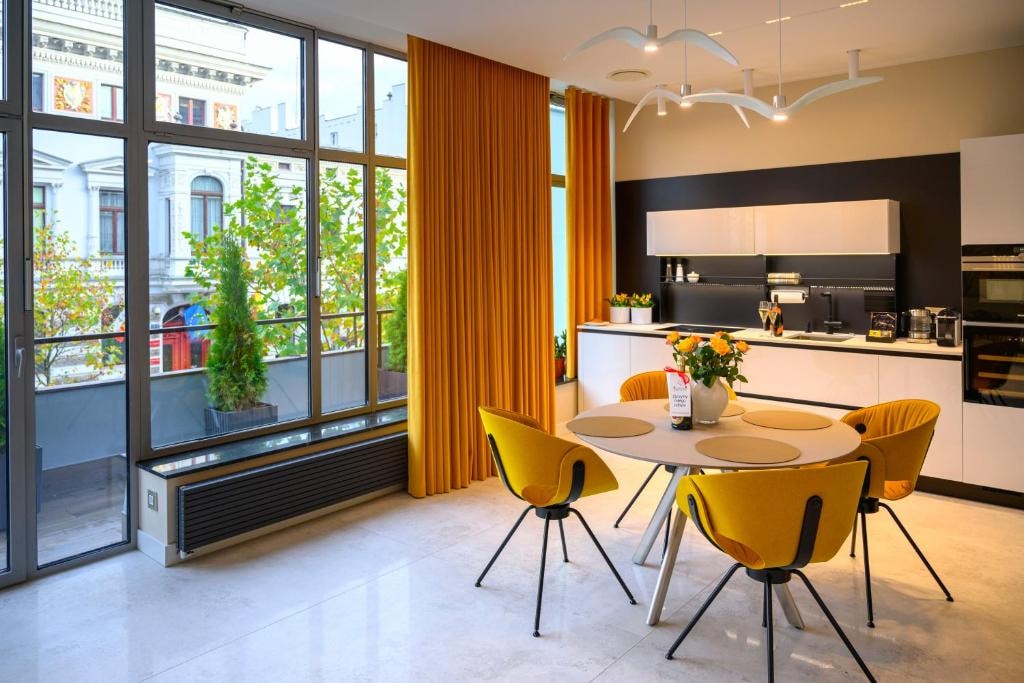 Pietryna Apartments - Private Sauna & Jacuzzi - Centrum, Piotrkowska 103A gallery image 10