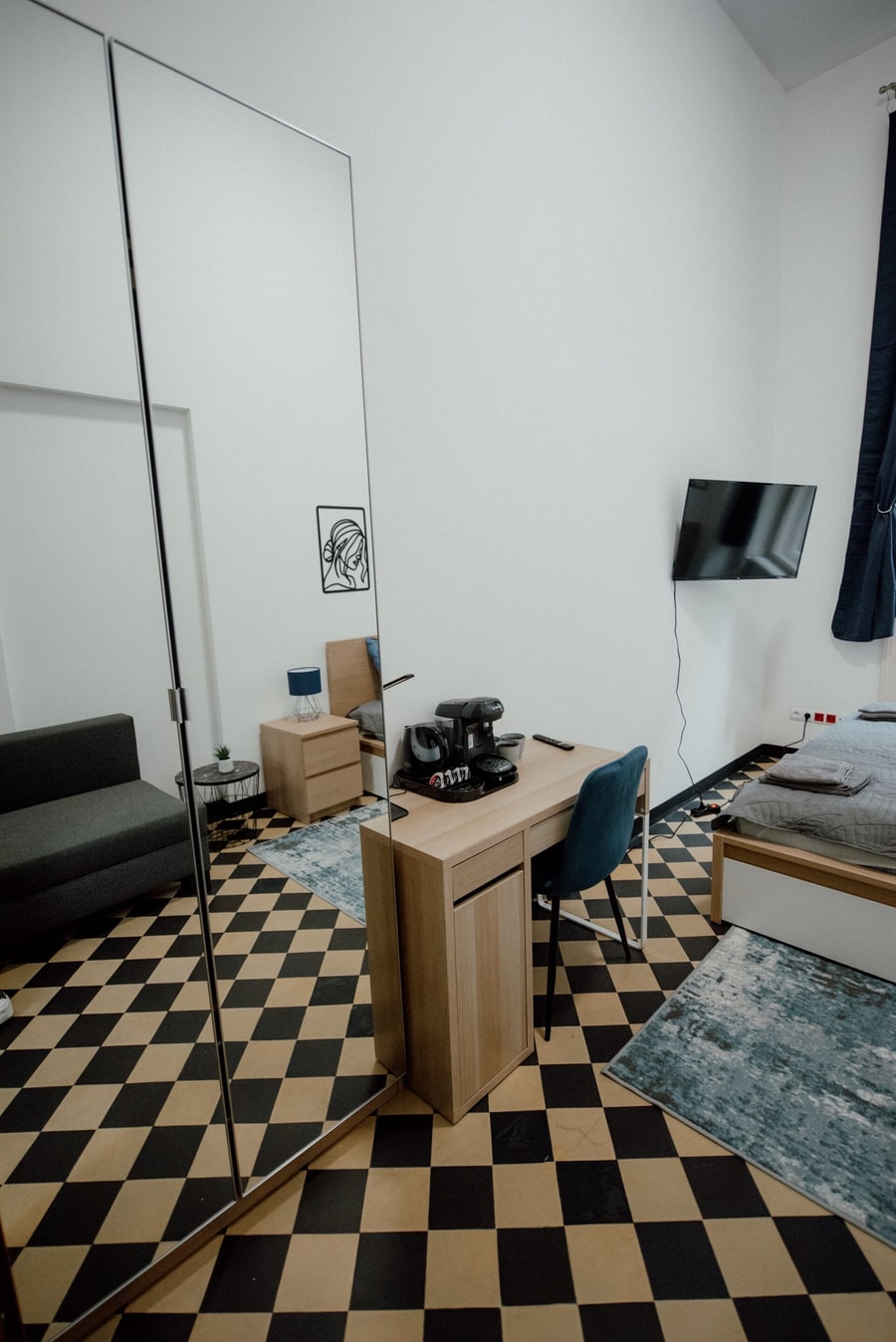 Piotrkowska 77 4 separete Bedrooms 4 osobne pokoje z osobna łazienką i kuchnią na korytarzu gallery image 13
