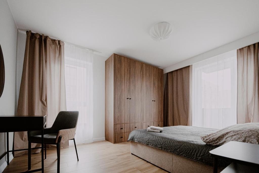 Targowa Luxury 3-Bedroom Apartment - Free Parking gallery image 9