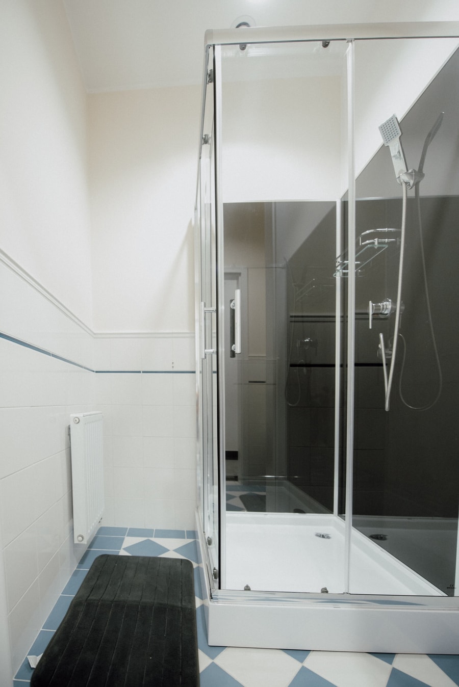 Piotrkowska 77 4 separete Bedrooms 4 osobne pokoje z osobna łazienką i kuchnią na korytarzu gallery image 5
