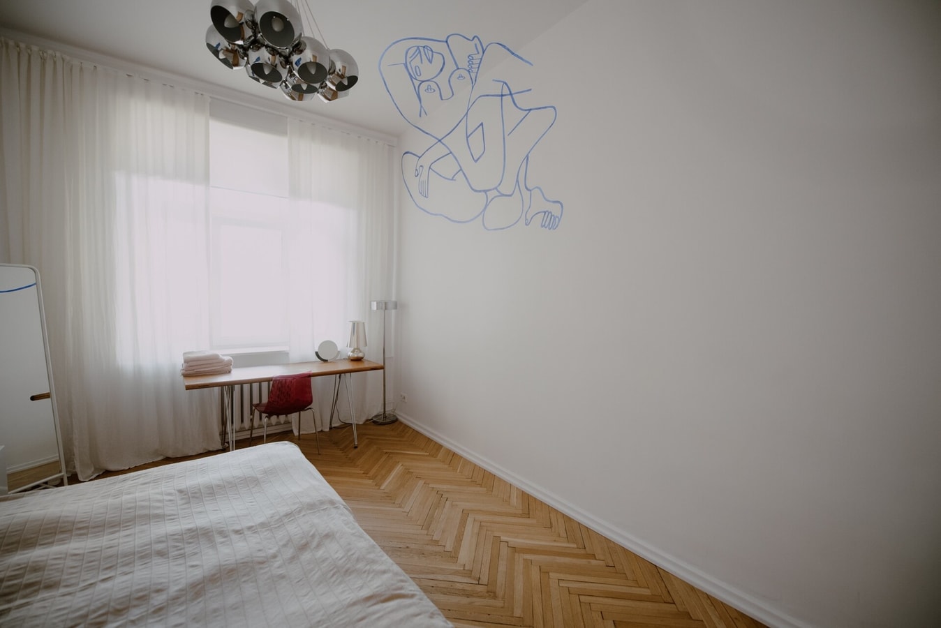 Space Age Residence gallery image 9