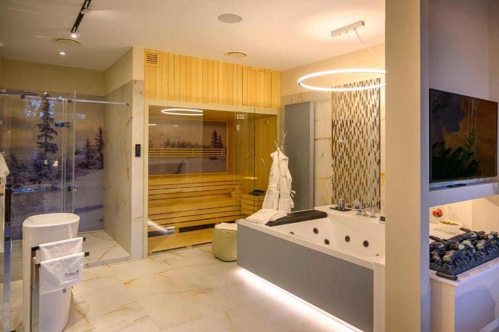 Pietryna Apartments - Private Sauna & Jacuzzi - Centrum, Piotrkowska 103A gallery image 6