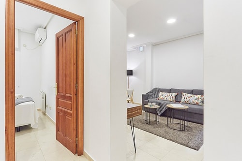 XX. Apt. en GRAN VÍA – Ideal para Parejas!