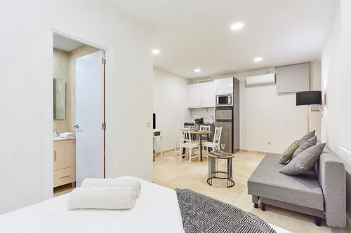 IV. Loft. en GRAN VÍA – Ideal para Parejas!