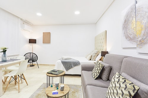 XXI. Loft en GRAN VÍA – Ideal para Parejas!