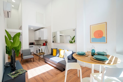 III. Apt. en Rafael de Riego – Ideal para Familias