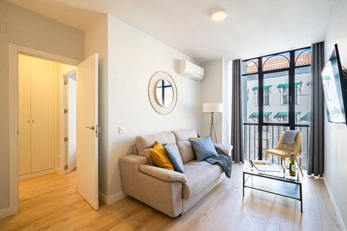 VIII. Apt en Rafael de Riego – Ideal para Parejas!