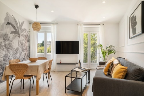 Apt. en Ronda de Toledo – Ideal para Familias!