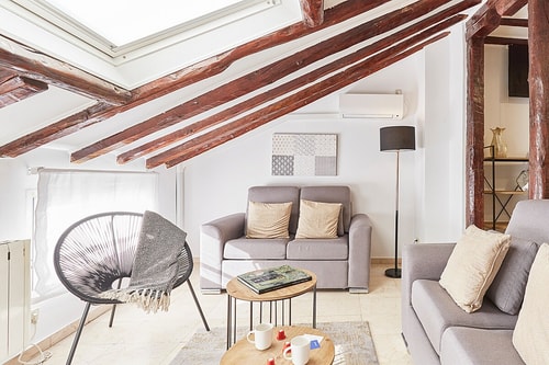 XXIX. Apt. en GRAN VÍA – Ideal para Familias!