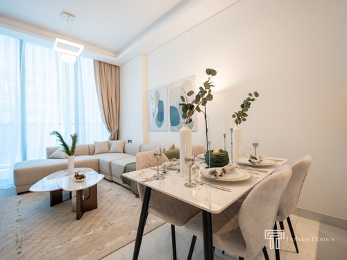 Elegant Two-Bedroom Holiday Apt With Private Pool