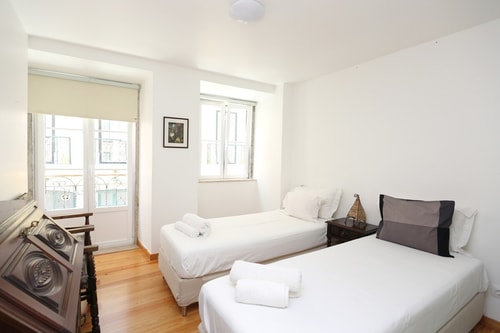 Quiet Prince - City Center Apartment (1E)