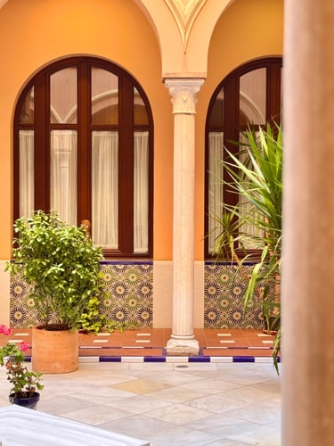 Cathedral views Unique Style Seville Center