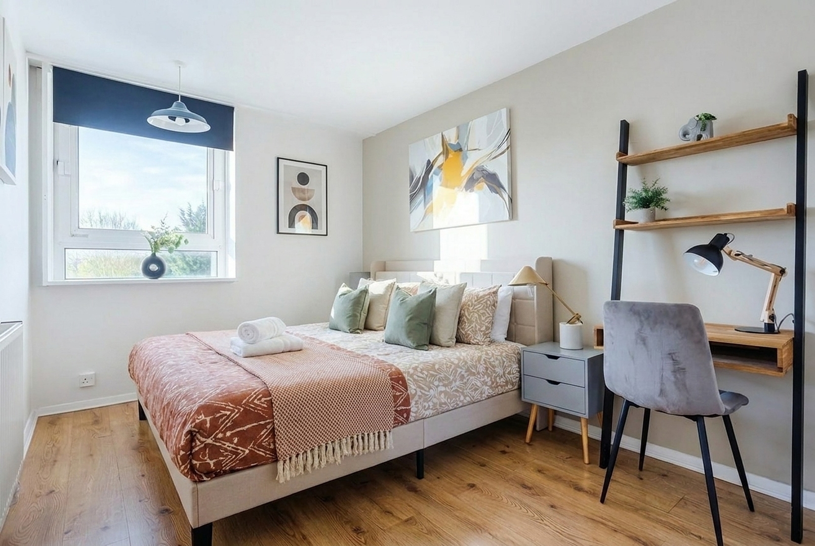 Bright 2-Bed · Bermondsey photo 2