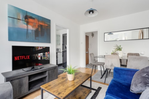Modern Camden Home | Walk to Market & Kings Cross