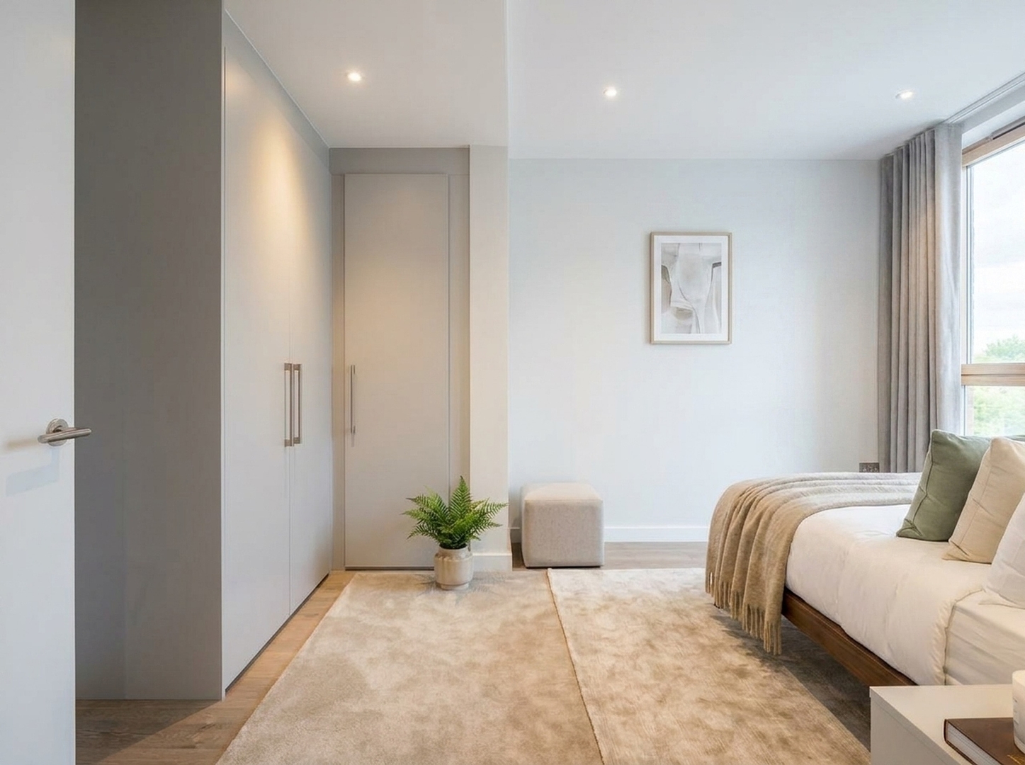 2-Bed Apartment · Nine Elms photo 5