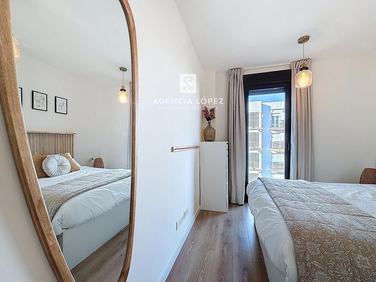 Alo Lazaga Modern Beach 10 ALO - Rent Estepona