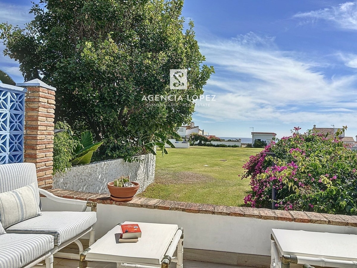 BAHIA DORADA OLIMPIA · Alo Home by the sea 31 ALO - Rent Estepona