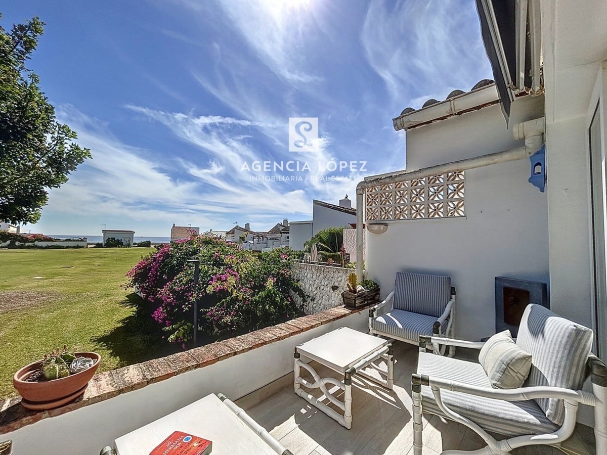 BAHIA DORADA OLIMPIA · Alo Home by the sea ALO - Rent Estepona