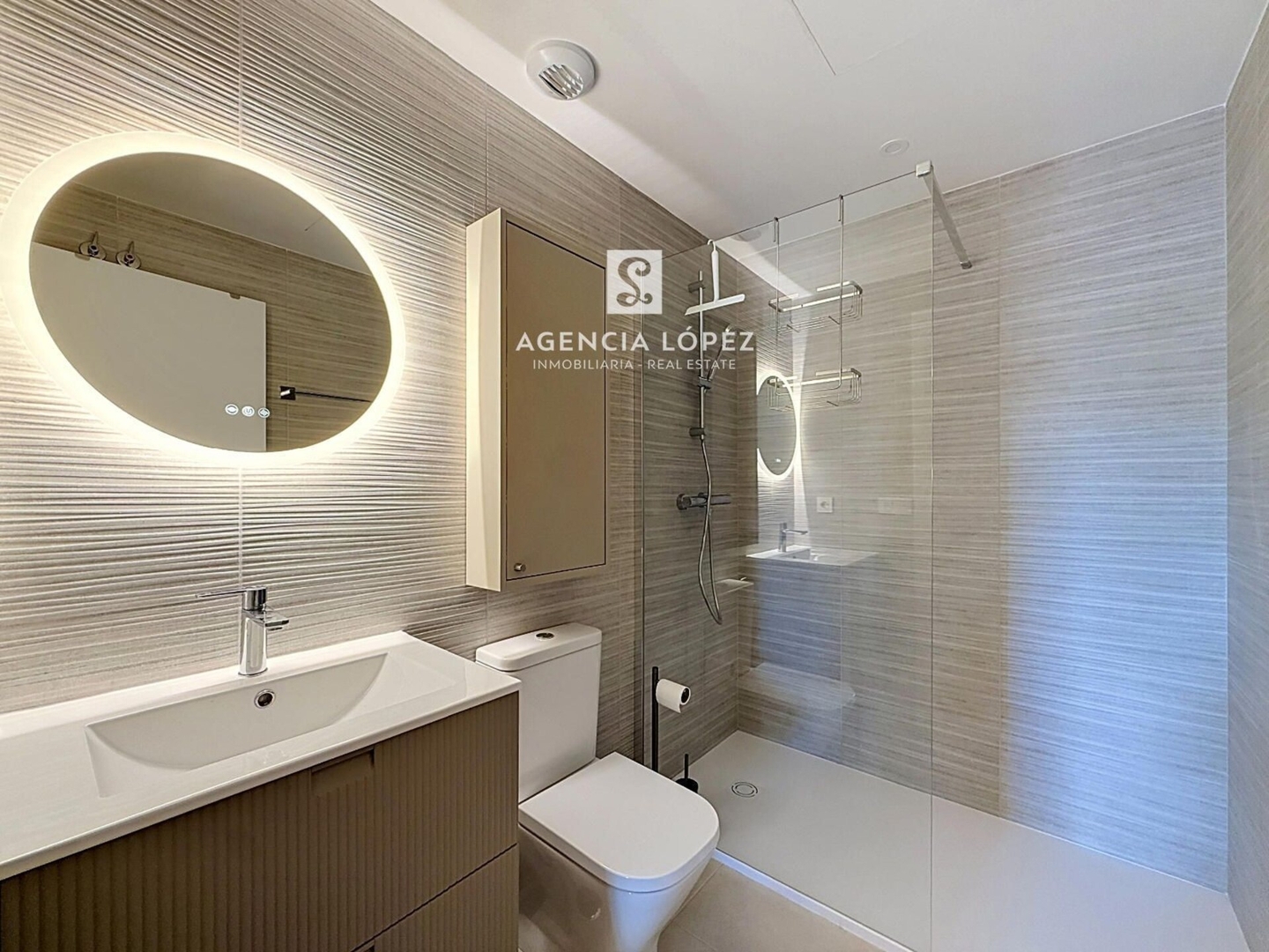 Alo Lazaga Zen 24 ALO - Rent Estepona