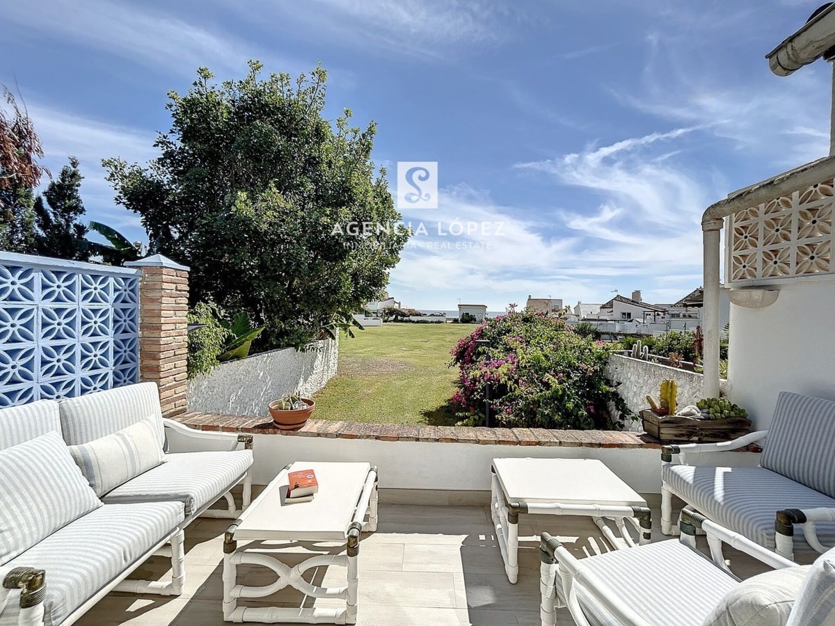BAHIA DORADA OLIMPIA · Alo Home by the sea 10 ALO - Rent Estepona