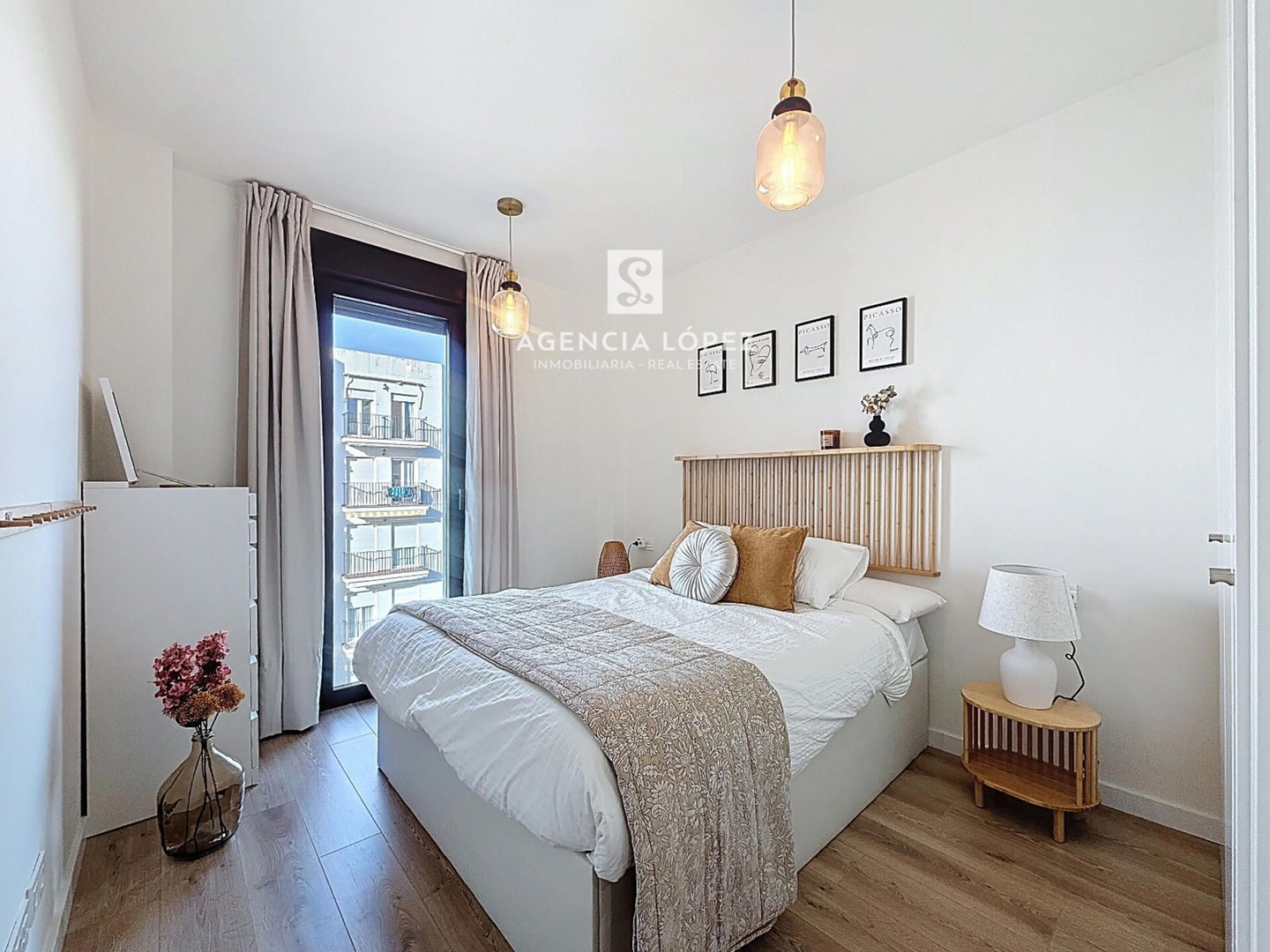 Alo Lazaga Modern Beach 8 ALO - Rent Estepona