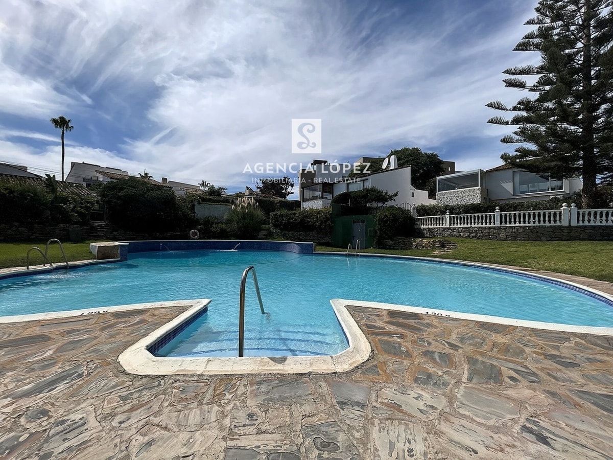 BAHIA DORADA OLIMPIA · Alo Home by the sea 36 ALO - Rent Estepona
