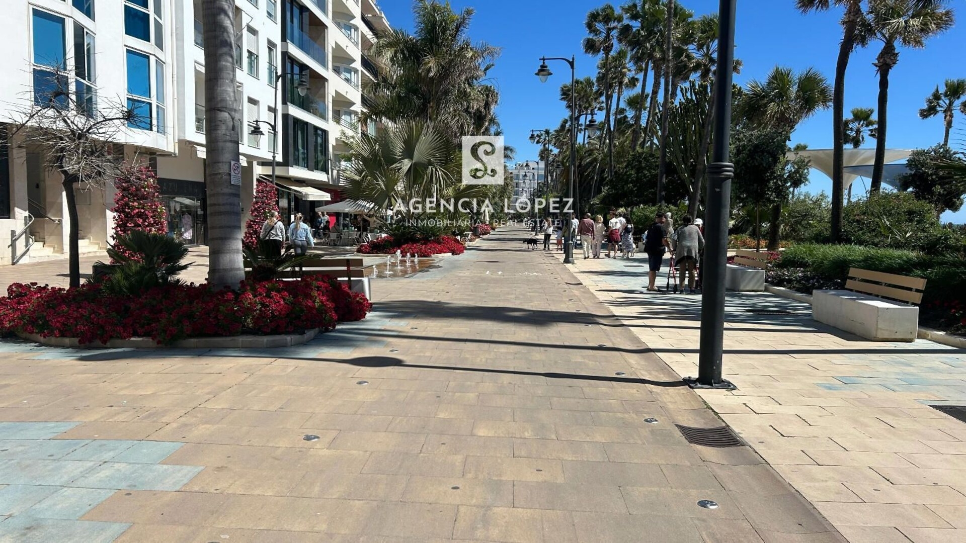 Alo Lazaga Exclusive Beach 32 ALO - Rent Estepona