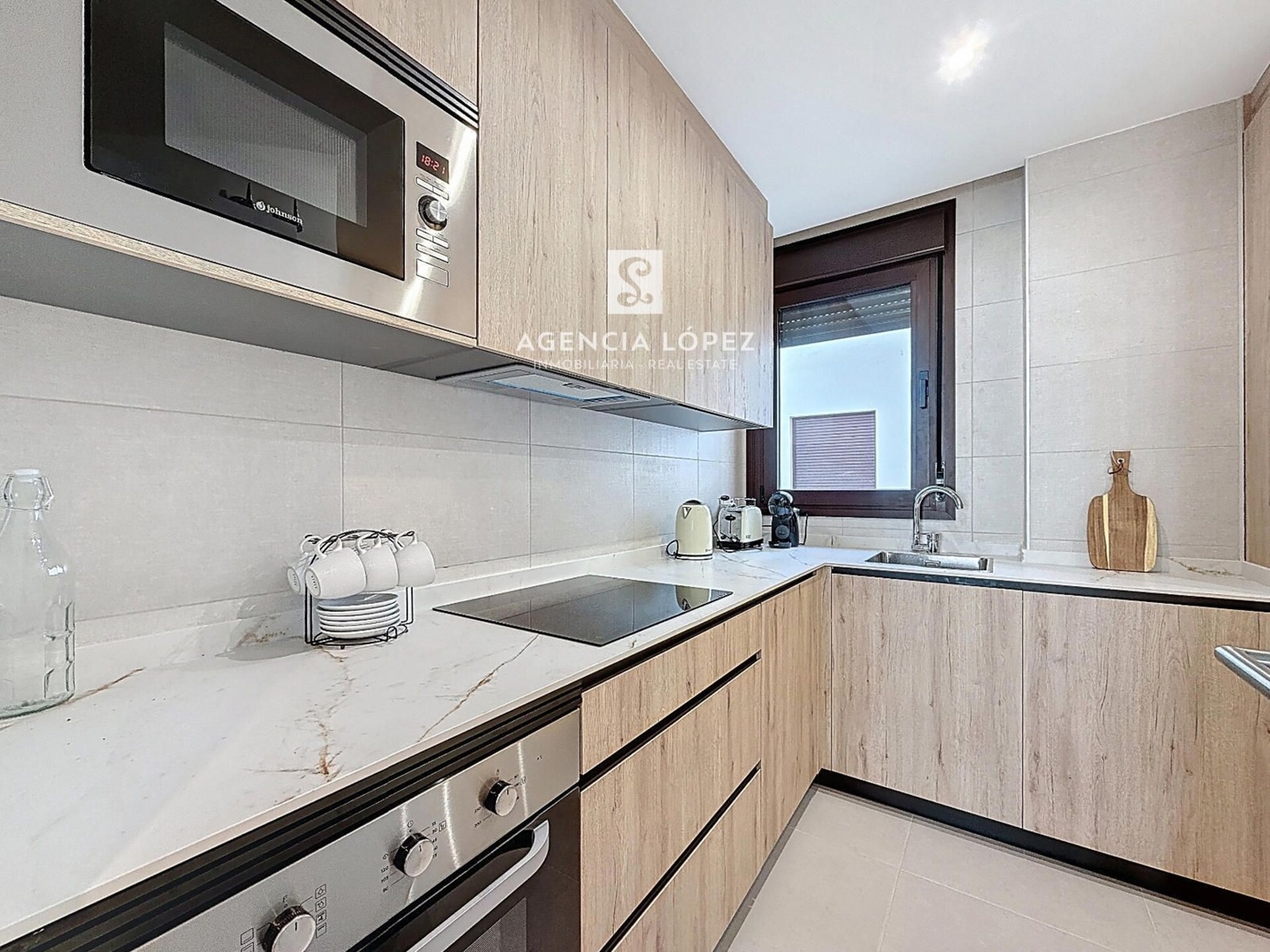 Alo Lazaga Modern Beach 5 ALO - Rent Estepona