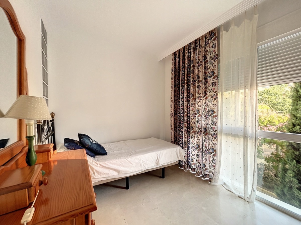 Alo Urban Sunshine Apartment 8 ALO - Rent Estepona