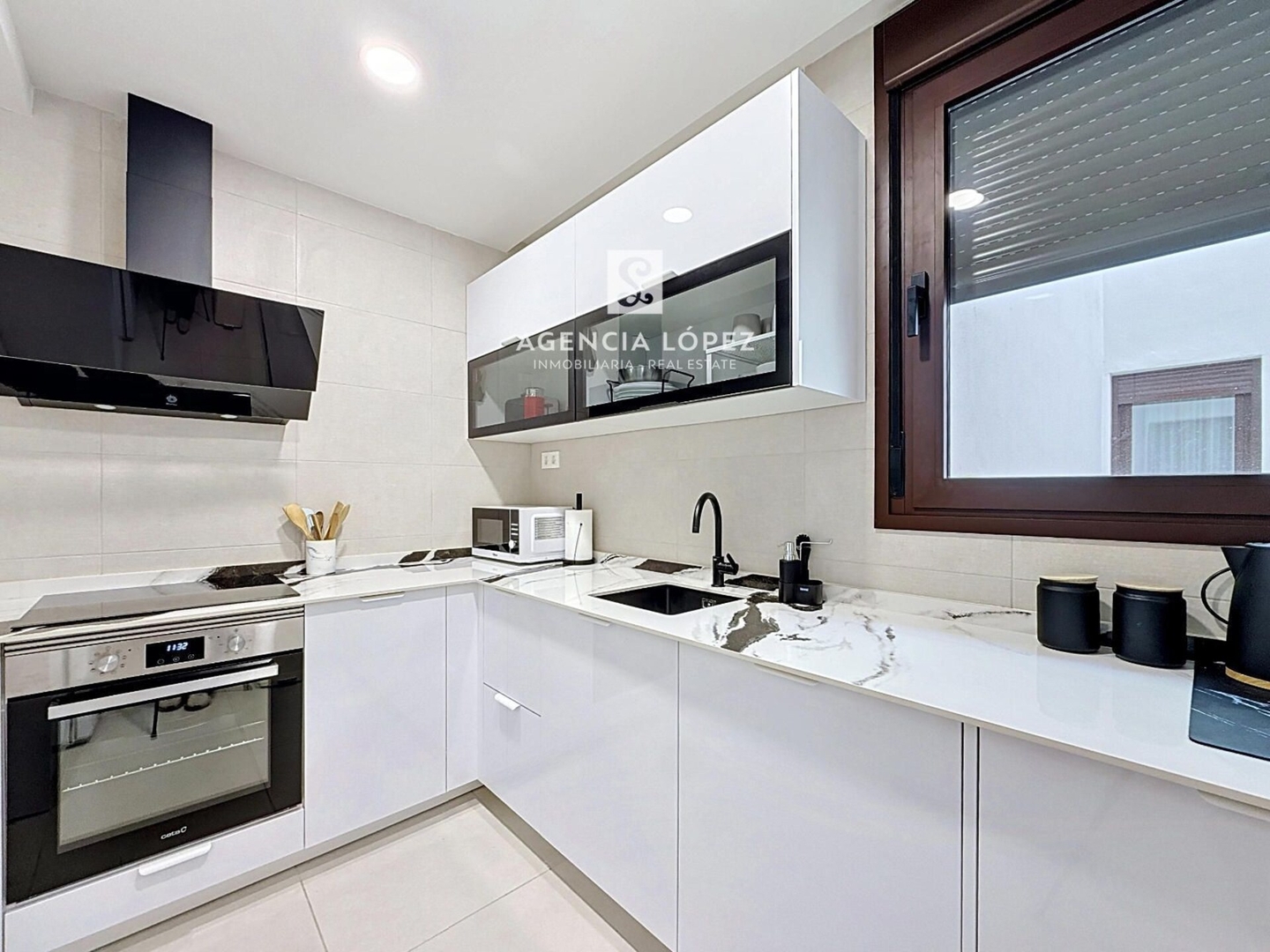 Alo Lazaga Elegance 12 ALO - Rent Estepona