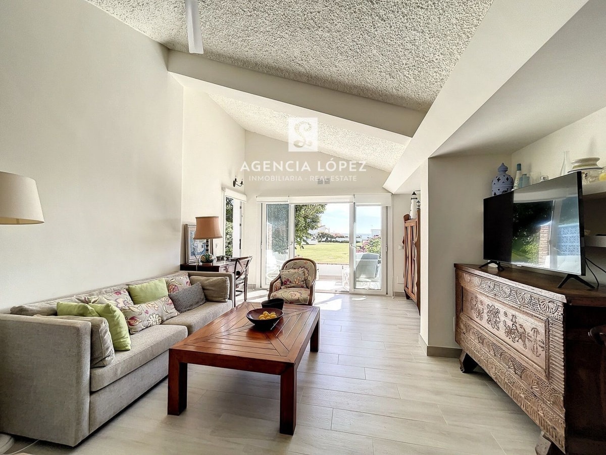 BAHIA DORADA OLIMPIA · Alo Home by the sea 3 ALO - Rent Estepona