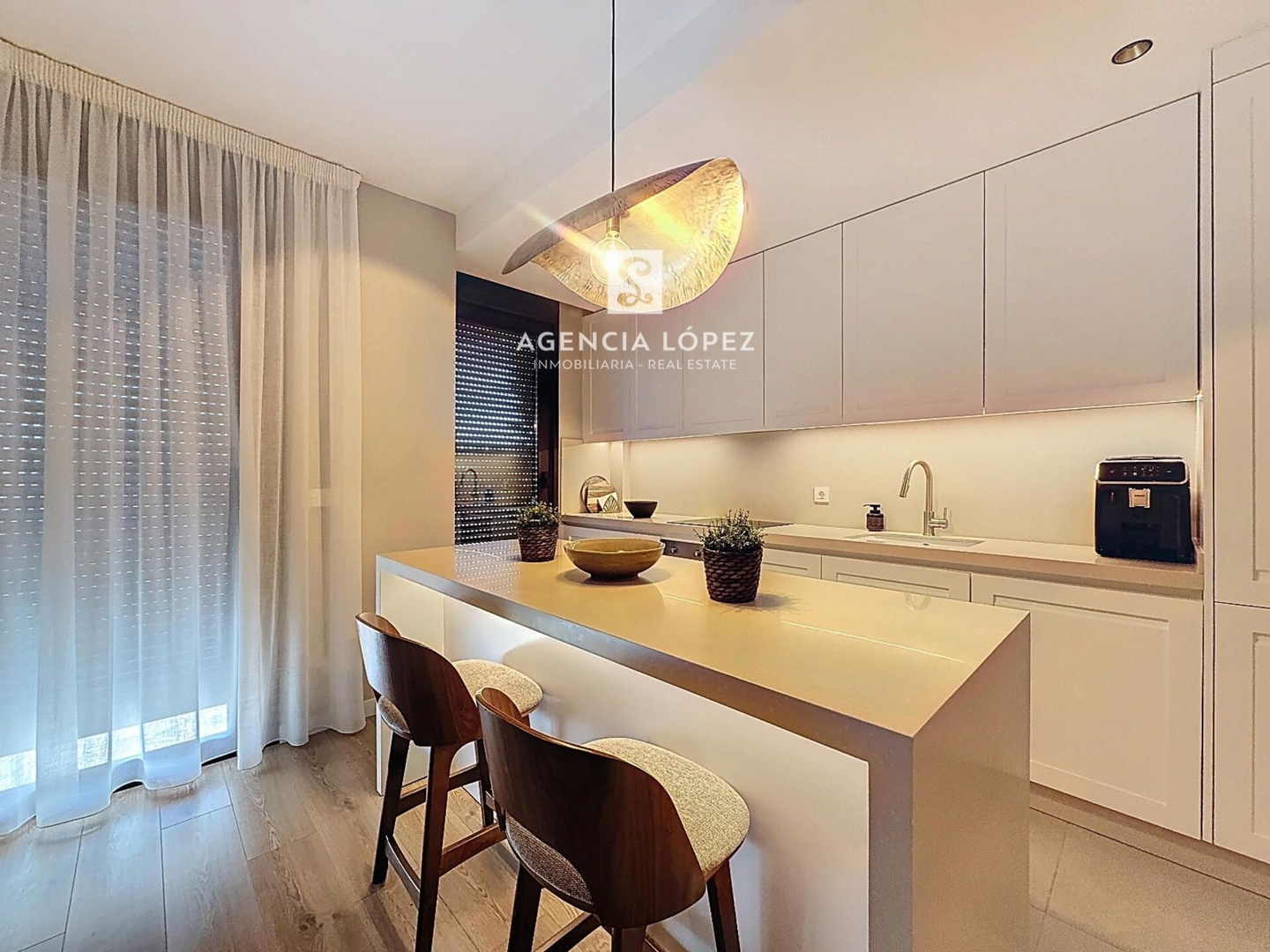 Alo Lazaga Exclusive Beach 29 ALO - Rent Estepona