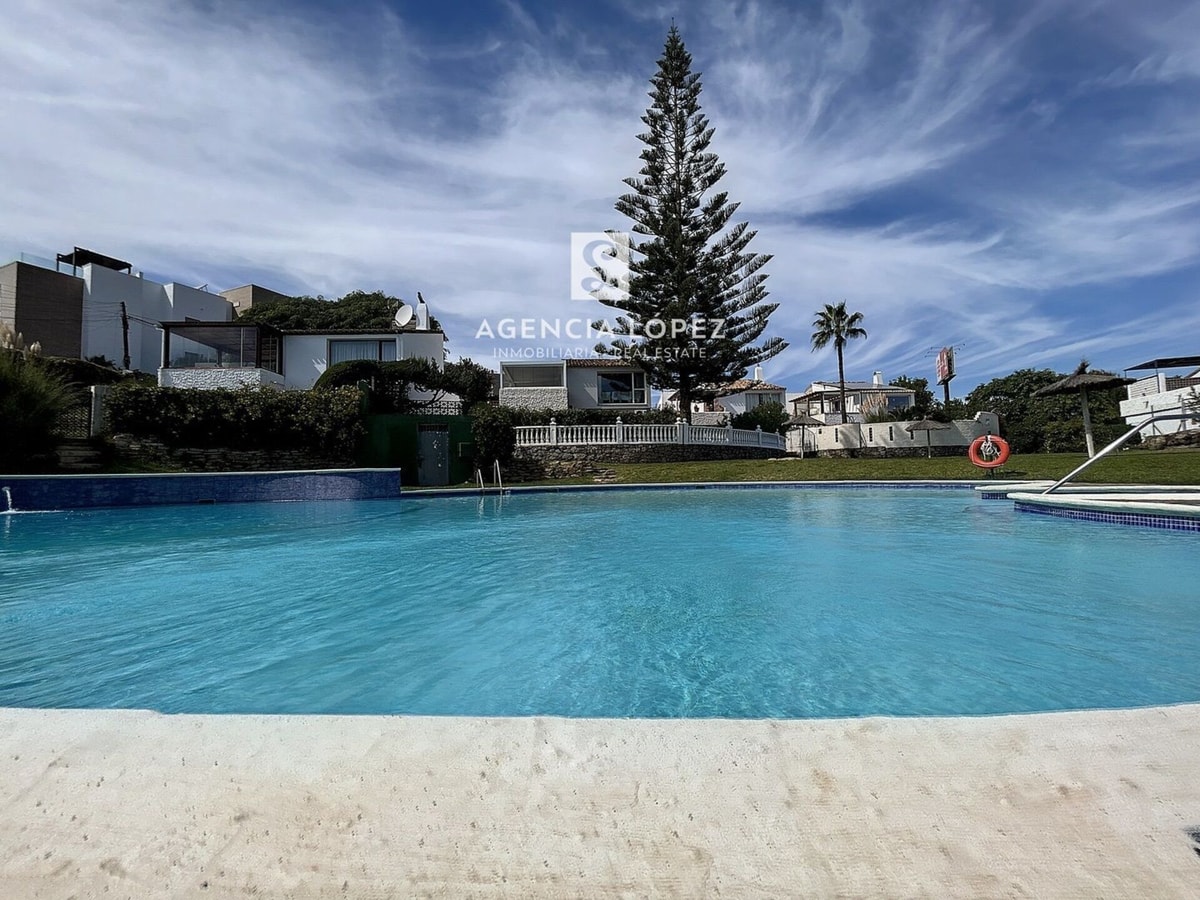BAHIA DORADA OLIMPIA · Alo Home by the sea 34 ALO - Rent Estepona