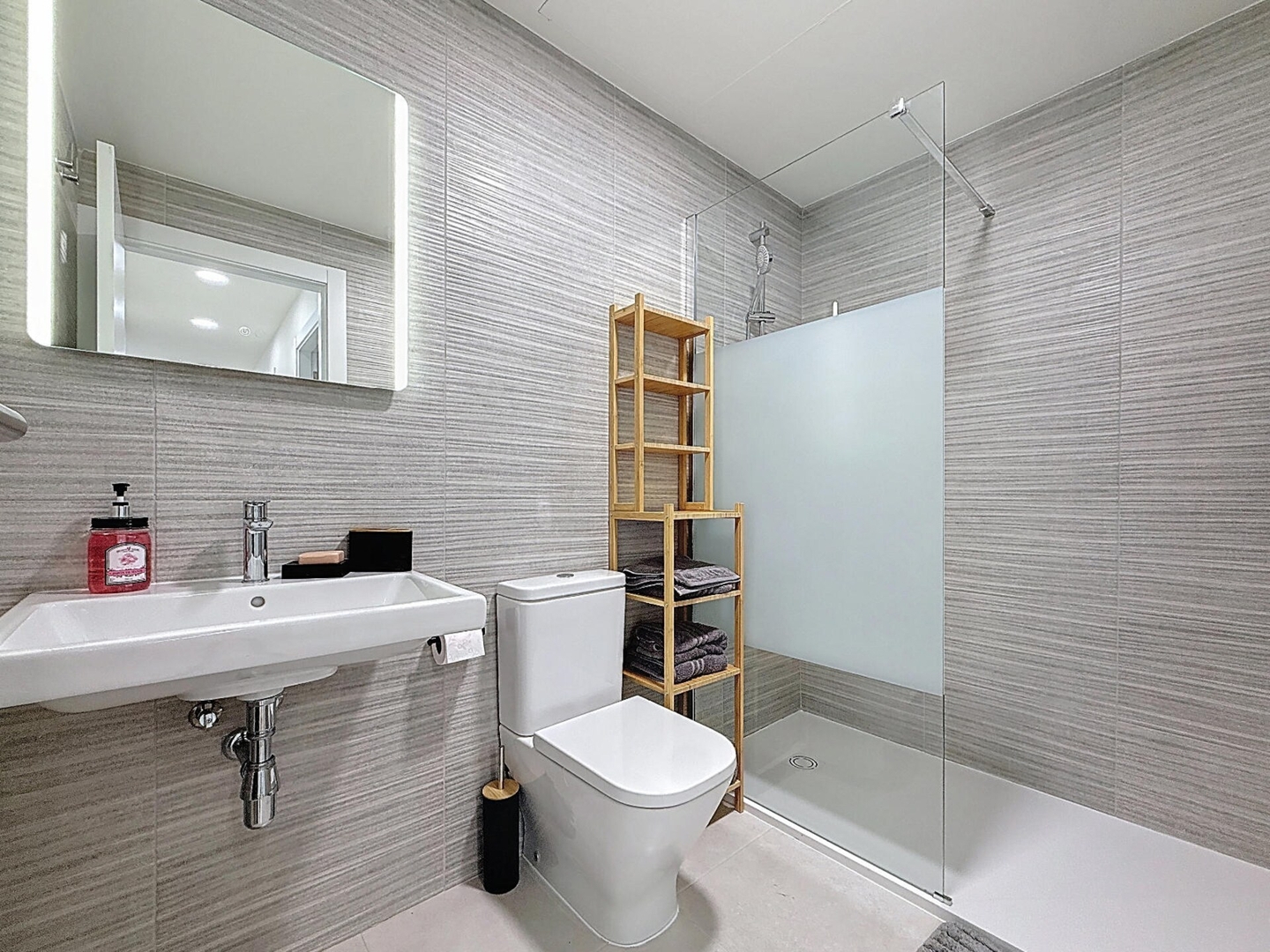 Alo Lazaga Elegance 38 ALO - Rent Estepona