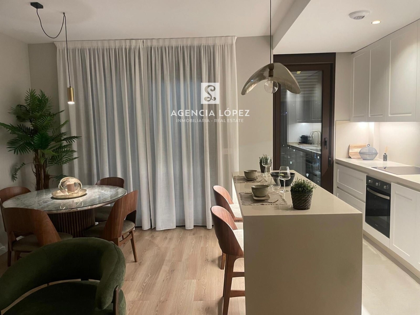 Alo Lazaga Exclusive Beach 46 ALO - Rent Estepona