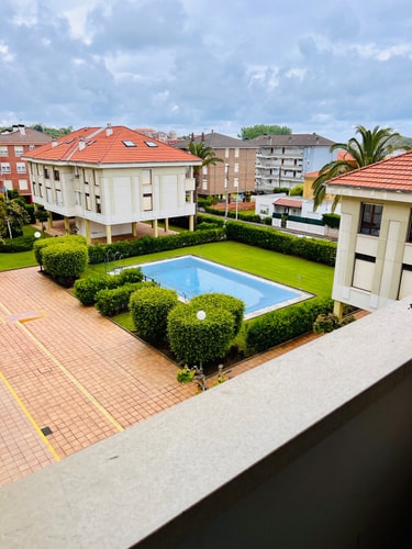 Apartamento con piscina