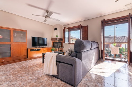 Amplio y luminoso apartamento en Escalante