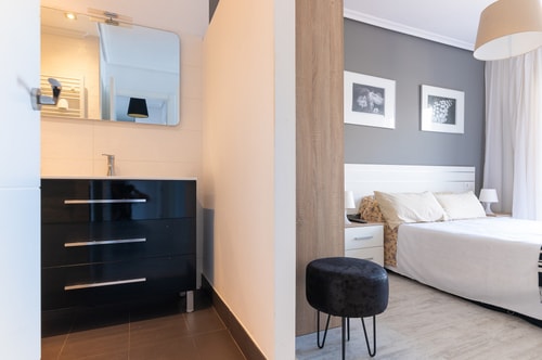 Amplio y moderno apartamento 7 Estandar 24