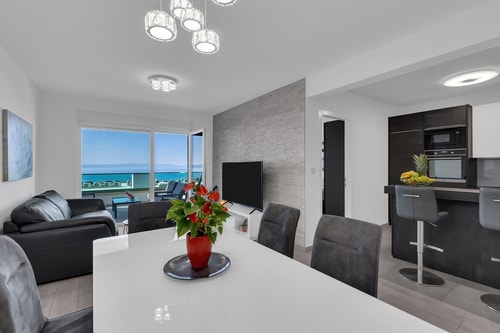 Sunrise · Luxury Apartment Sunrise